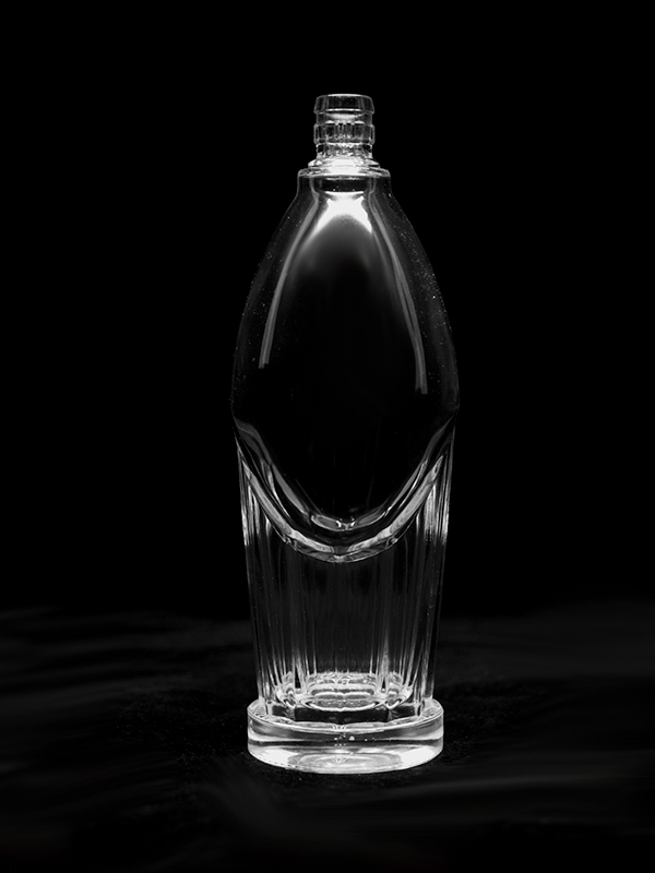 晶白料玻璃酒瓶制作廠(chǎng)家 晶白料玻璃酒瓶制作廠(chǎng)家